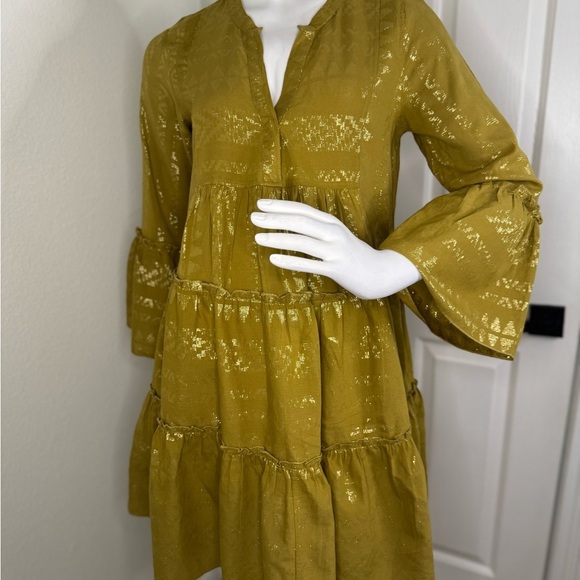 Elan Elegant Gold Tiered Dress Size Medium.   #318 - Picture 5 of 17